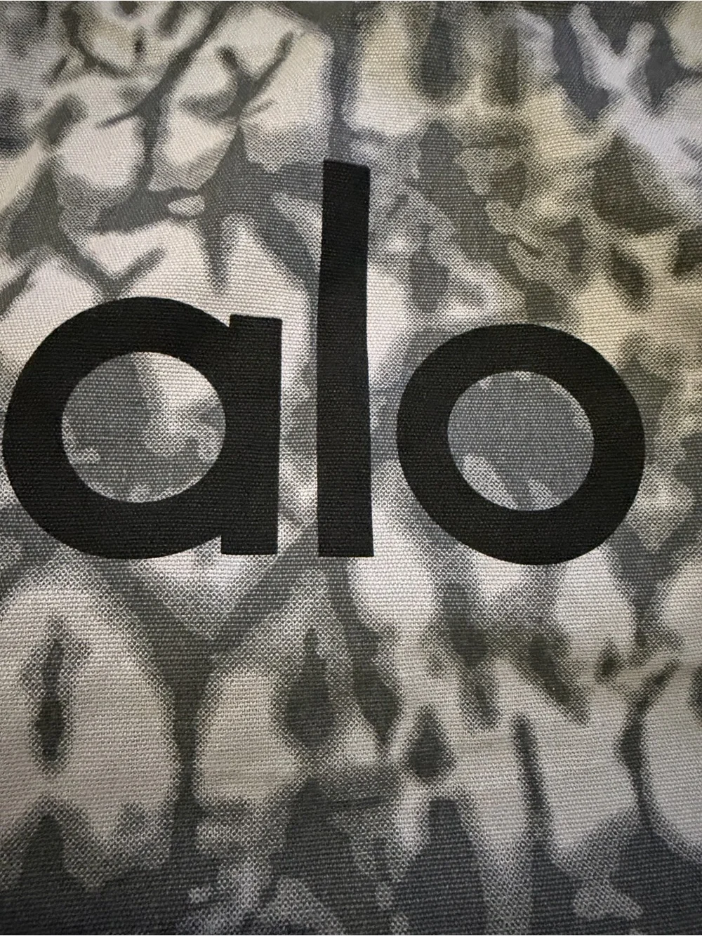 Alo Tie-Dye Canvas Tote Bag in Gray and Cream